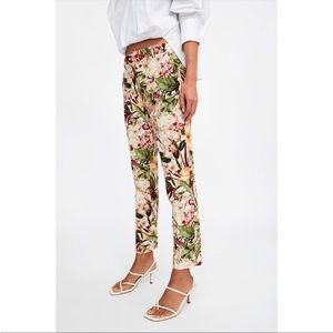 NEW ZARA FLORAL PRINT PANTS, XS